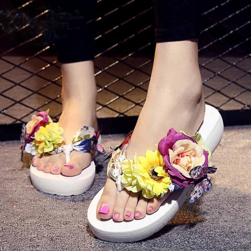 Wedges Summer Flower Beach Shoes Plus Size Platform Comfortable Women Slippers Butterfly Females Flip Flops For Vacation
Wedges Summer Flower Beach Shoes Plus Size Platform Comfortable Women Slippers Butterfly Females Flip Flops For Vacation