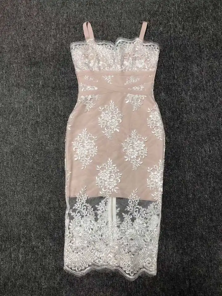 New Celebrity Spaghetti Strap beige lace white v neck Sleeveless Party Bodycon Bandage Women 2018 new Club Dress Women Vestidos
New Celebrity Spaghetti Strap beige lace white v neck Sleeveless Party Bodycon Bandage Women 2018 new Club Dress Women Vestidos