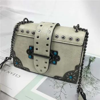 Amorvivi 2019 Handbags Chain bag Small square bag Rivet single shoulder slung portable bags vintage women bags
Amorvivi 2019 Handbags Chain bag Small square bag Rivet single shoulder slung portable bags vintage women bags