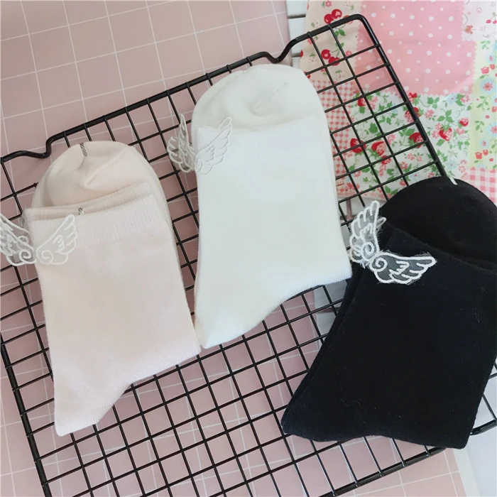 New Products In Autumn And Winter Super Cute Korean Pure Cotton White Medium Tube Small Wings Angel Decoration
New Products In Autumn And Winter Super Cute Korean Pure Cotton White Medium Tube Small Wings Angel Decoration