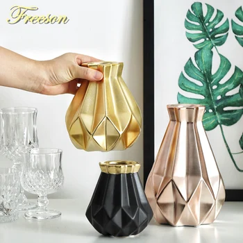 Europe Gold Matt Diamond Porcelain Vase Modern Fashion Ceramic Flower Vase Room Study Hallway Home Wedding Decoration Dropship
Europe Gold Matt Diamond Porcelain Vase Modern Fashion Ceramic Flower Vase Room Study Hallway Home Wedding Decoration Dropship