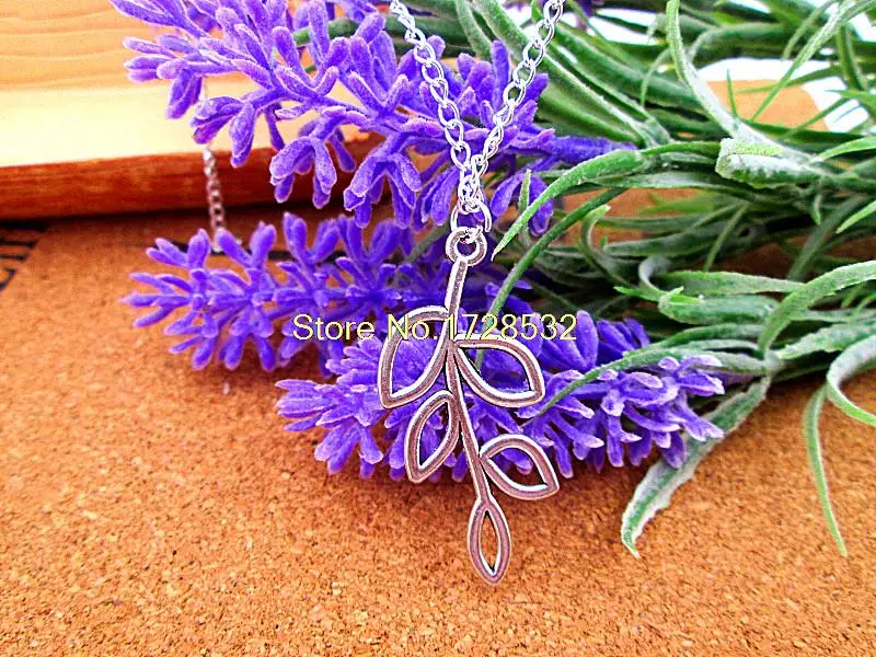 fashion 38x19mm Branch Charm Connectors Antique Tibetan silver Tone with Beautiful Leave pendant necklace
fashion 38x19mm Branch Charm Connectors Antique Tibetan silver Tone with Beautiful Leave pendant necklace