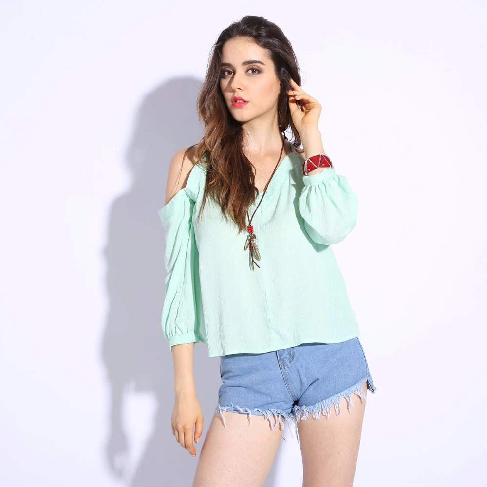Dioufond-White-Blouse-Sexy-Women-Blouses-Off-Shoulder-Blouse-Fashion-V-neck-Tops-Loose-Long-Sleeve (3)