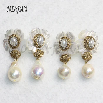 2 Pairs Natural Baroque pearls earrings Pave Gold color rhinestone White flower shell earrings long earrings jewelry 9219
2 Pairs Natural Baroque pearls earrings Pave Gold color rhinestone White flower shell earrings long earrings jewelry 9219