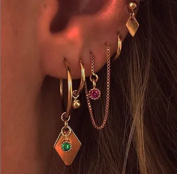 Artilady tiny gold hoop earrings for women cartilage earring small hoop earrings 2019 jewelry gift
Artilady tiny gold hoop earrings for women cartilage earring small hoop earrings 2019 jewelry gift
