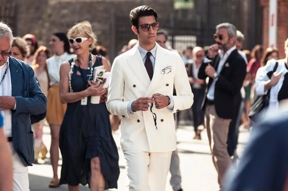 White Double Breasted Mens Suits With Pants Slim Fit Tuxedo Blazer Custom Business 2 Piece Suit Men Formal Wedding Suits For Men
White Double Breasted Mens Suits With Pants Slim Fit Tuxedo Blazer Custom Business 2 Piece Suit Men Formal Wedding Suits For Men