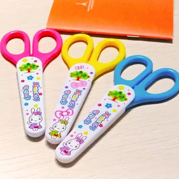 South Korea cartoon stationery scissors student manual safety scissors for children with wholesale.
South Korea cartoon stationery scissors student manual safety scissors for children with wholesale.