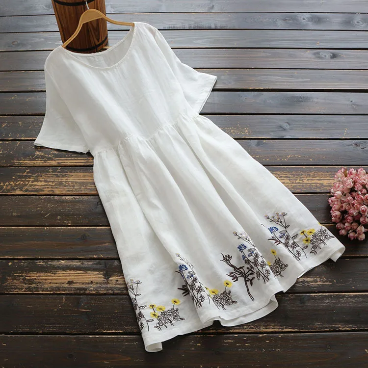 6123 new summer women dresses flower embroidery hem loose O-Neck short sleeve A-line midi dress women
6123 new summer women dresses flower embroidery hem loose O-Neck short sleeve A-line midi dress women