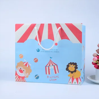 5pcs 28.5x24.5x11cm paper bag with handle Circus handbags gift bags christmas Fashionable Kids Desserts cake customized wholesal
5pcs 28.5x24.5x11cm paper bag with handle Circus handbags gift bags christmas Fashionable Kids Desserts cake customized wholesal