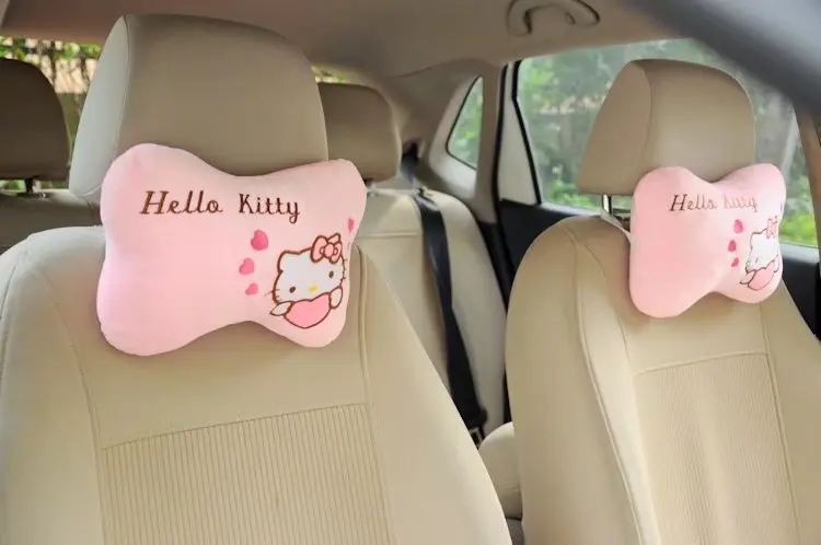 1pair cartoon new soft bowknot hello kitty plush car safety belt cover bone headrest Vehicle rest pacify neck pillow stuffed toy
1pair cartoon new soft bowknot hello kitty plush car safety belt cover bone headrest Vehicle rest pacify neck pillow stuffed toy