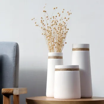 Simple modern white vase hemp rope ceramic flower vase creative ornaments jewelry
Simple modern white vase hemp rope ceramic flower vase creative ornaments jewelry