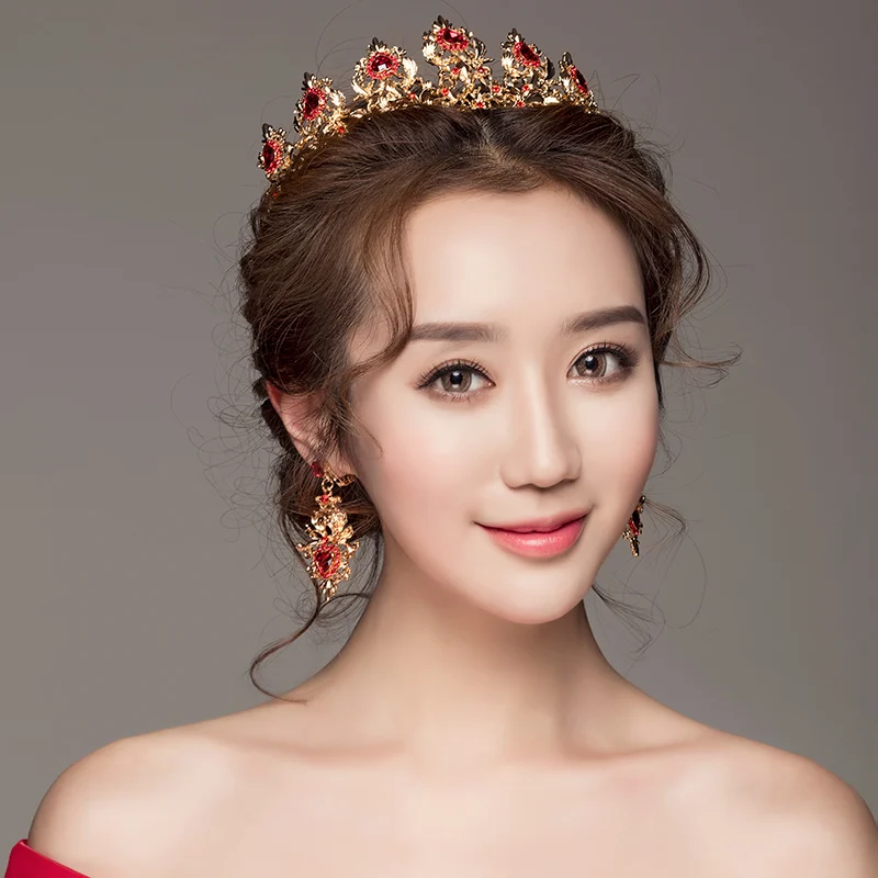 Retro Red Rhinestone Crown Tiara Gold Color Baroque Bridal Wedding Headband Coronet Hair Ornaments with Earrings Women Jewellery
Retro Red Rhinestone Crown Tiara Gold Color Baroque Bridal Wedding Headband Coronet Hair Ornaments with Earrings Women Jewellery