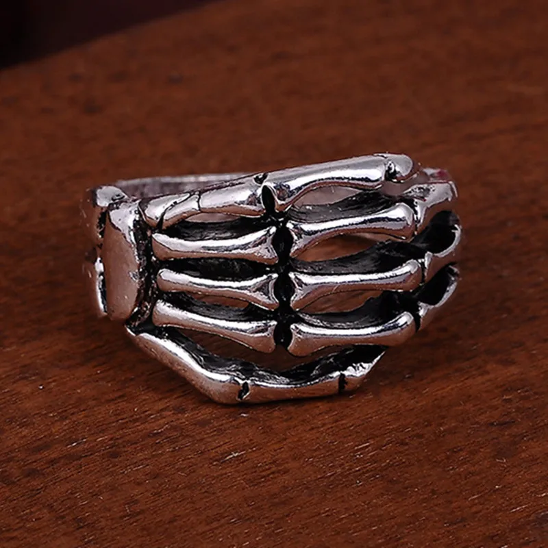 Punk Vintage Trend Man's Ring Gothic Men's Skull Joints Biker Zinc alloy Ring Man fashion rings Free shipping 2019
Punk Vintage Trend Man's Ring Gothic Men's Skull Joints Biker Zinc alloy Ring Man fashion rings Free shipping 2019