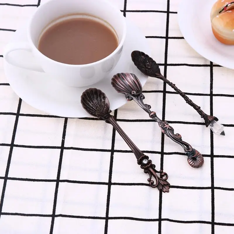 3pcs/set Vintage Coffee Ice Cream Spoon Metal Alloy Carved Dessert Candy Teaspoon Retro Table Decor Kitchen Tableware Supplies 3pcs/set Vintage Coffee Ice Cream Spoon Metal Alloy Carved Dessert Candy Teaspoon Retro Table Decor Kitchen Tableware Supplies