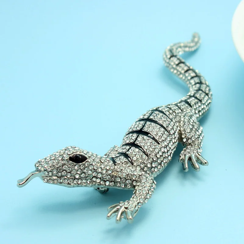 Very Big Brand Brooches Collar Man Brooch Colar Masculino Long Lizard Animal Broaches Accessories Champagne Christmas Broche
Very Big Brand Brooches Collar Man Brooch Colar Masculino Long Lizard Animal Broaches Accessories Champagne Christmas Broche