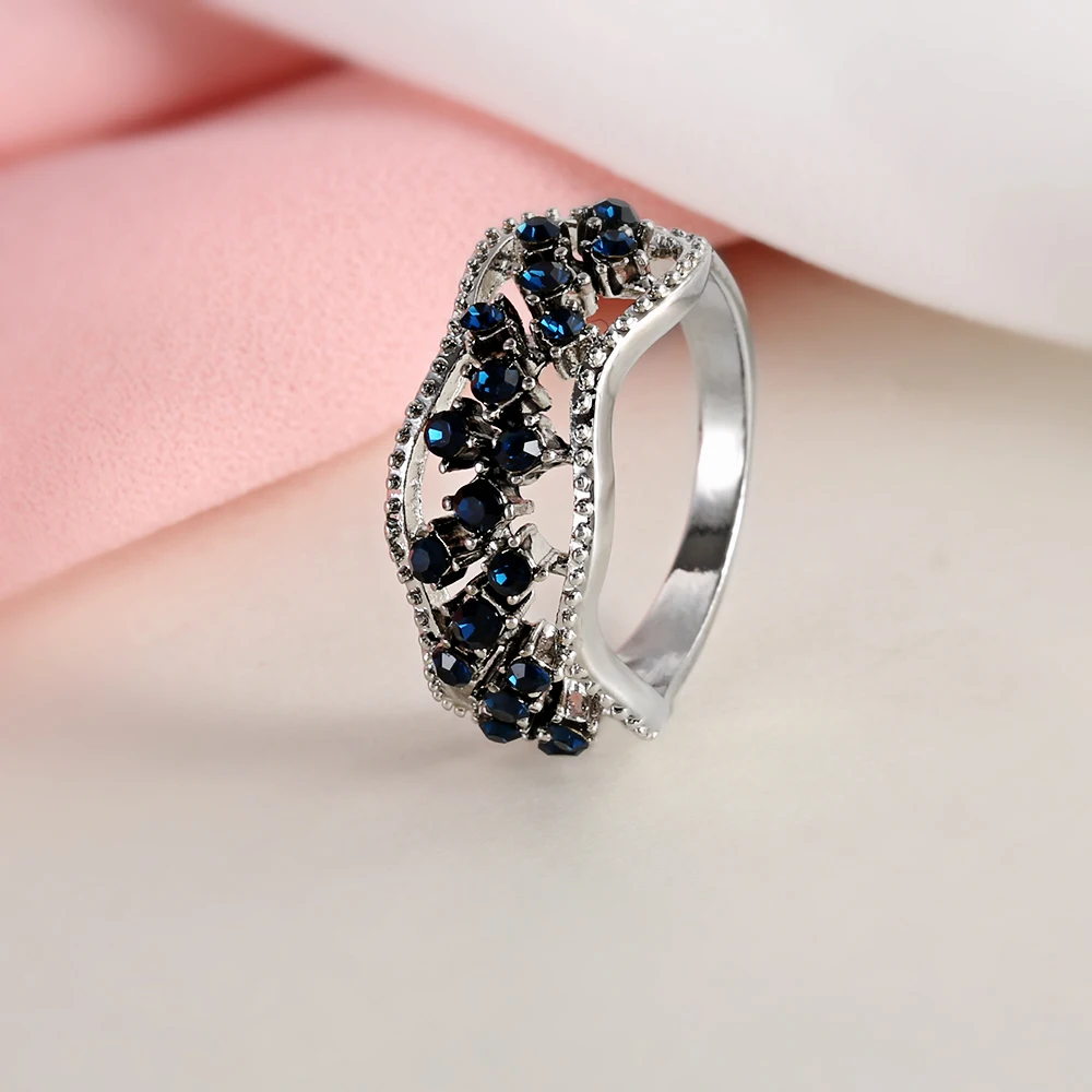 Fashion Rings for Women Luxurious Elegent Blue Crystal Rhinestone Stone Wedding Engagement Ring Concise Jewelry Anillos Z4
Fashion Rings for Women Luxurious Elegent Blue Crystal Rhinestone Stone Wedding Engagement Ring Concise Jewelry Anillos Z4