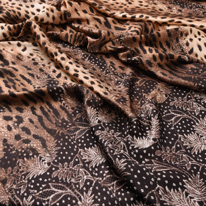 140CM Wide 19MM Leopard Print Silk Crepe Plain Fabric for Summer and Spring Dress Shirt Clothes Pant H543
140CM Wide 19MM Leopard Print Silk Crepe Plain Fabric for Summer and Spring Dress Shirt Clothes Pant H543