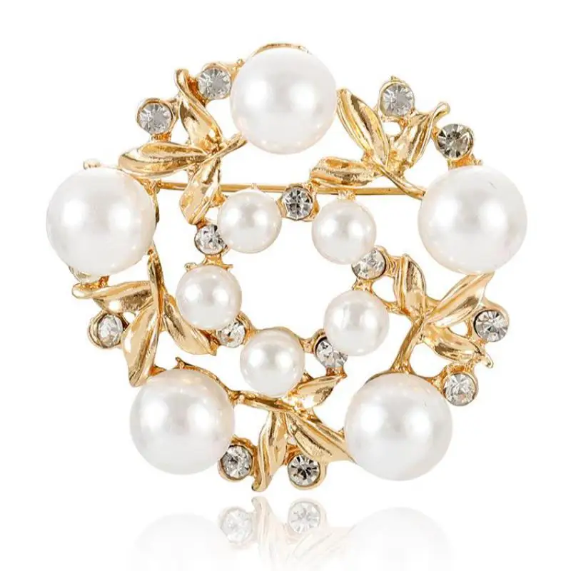 European And American Fashion Atmosphere Elegant Wild Rhinestone Luxury Imitation Pearl Brooch Women Jewelry Silk Scarf Buckle
European And American Fashion Atmosphere Elegant Wild Rhinestone Luxury Imitation Pearl Brooch Women Jewelry Silk Scarf Buckle
