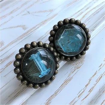 1pcs Wardrobe Vintage Crystal Creative Pull Hand Ice Snowflake Personality Drawer Cabinet Country Drawer Pulls Door Knob
1pcs Wardrobe Vintage Crystal Creative Pull Hand Ice Snowflake Personality Drawer Cabinet Country Drawer Pulls Door Knob