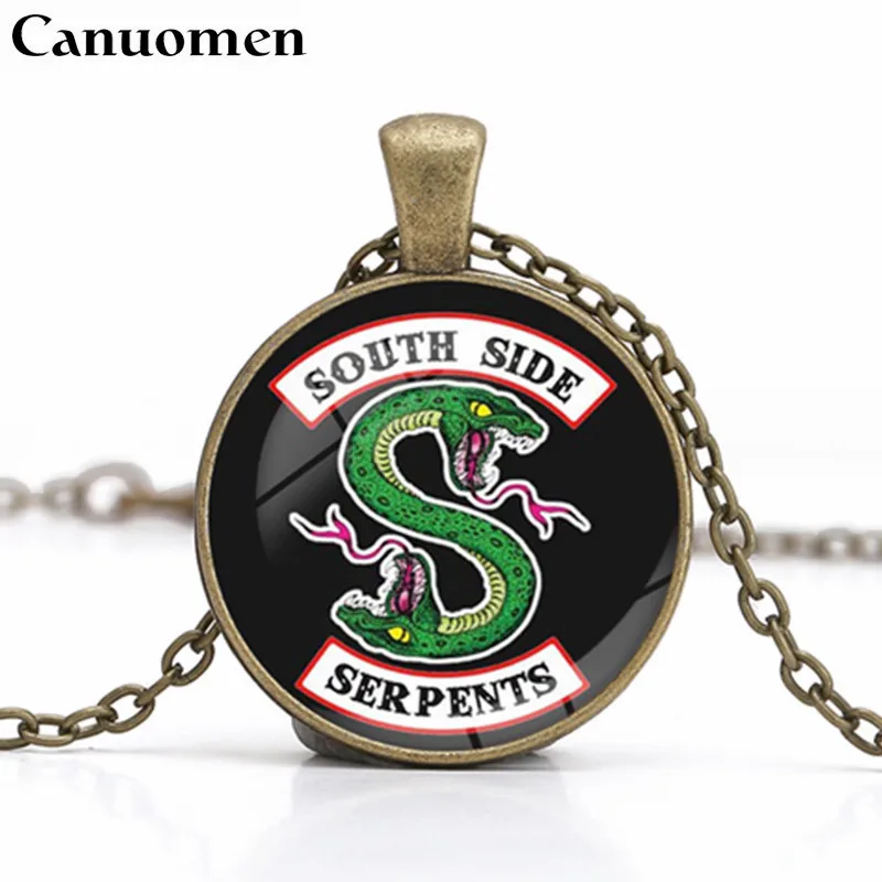 Canuomen Riverdale Pendant Necklace Hot TV Drama Glass Cabochon Choker Fans Gift Souvenir colgante hombre Boys Necklaces Jewerly
Canuomen Riverdale Pendant Necklace Hot TV Drama Glass Cabochon Choker Fans Gift Souvenir colgante hombre Boys Necklaces Jewerly