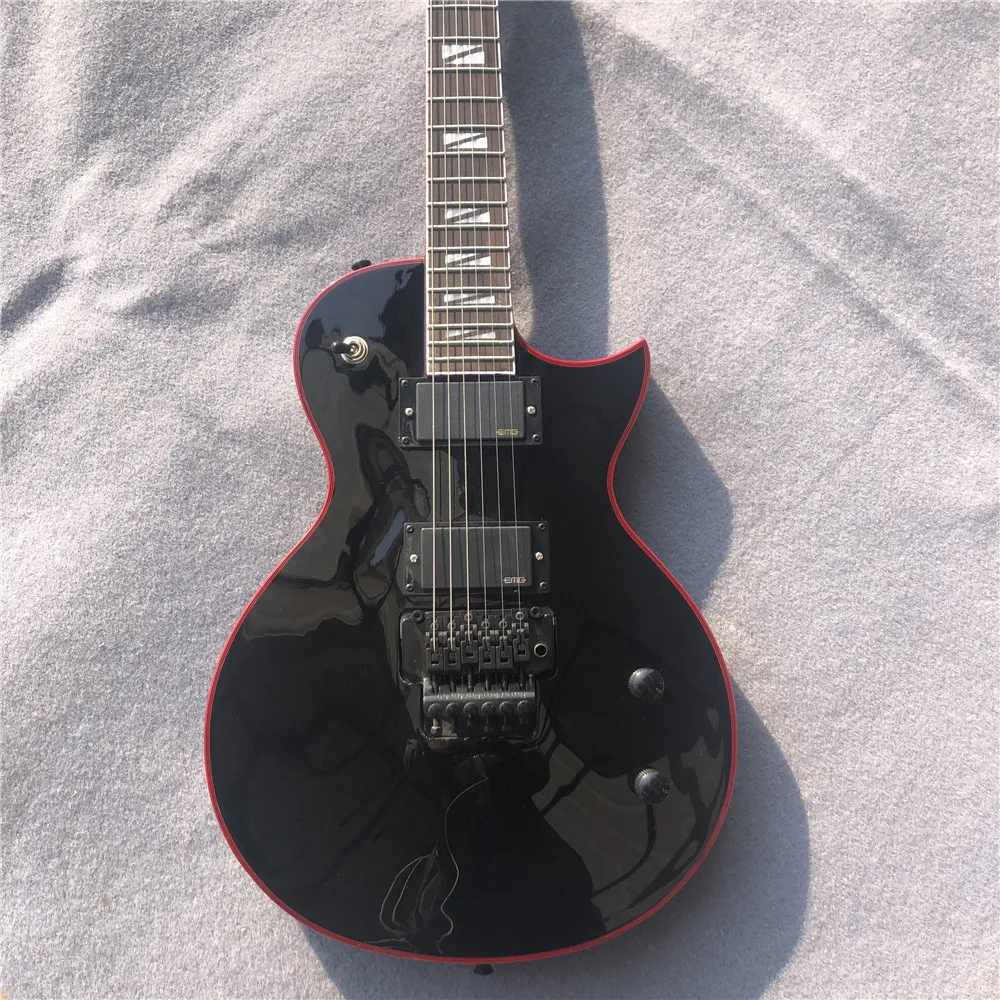 kaiyun Factory custom LTD classic black electric guitar.6 string ec-1000 electric guitar.100% real picture.
kaiyun Factory custom LTD classic black electric guitar.6 string ec-1000 electric guitar.100% real picture.