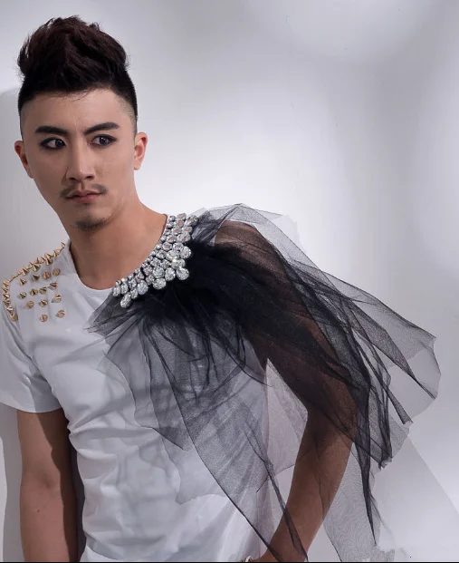 Handmade Rhinestone mesh Nightclub singer epaulette/epaulet shoulder/host performance costume men blazer accessories wholesale
Handmade Rhinestone mesh Nightclub singer epaulette/epaulet shoulder/host performance costume men blazer accessories wholesale