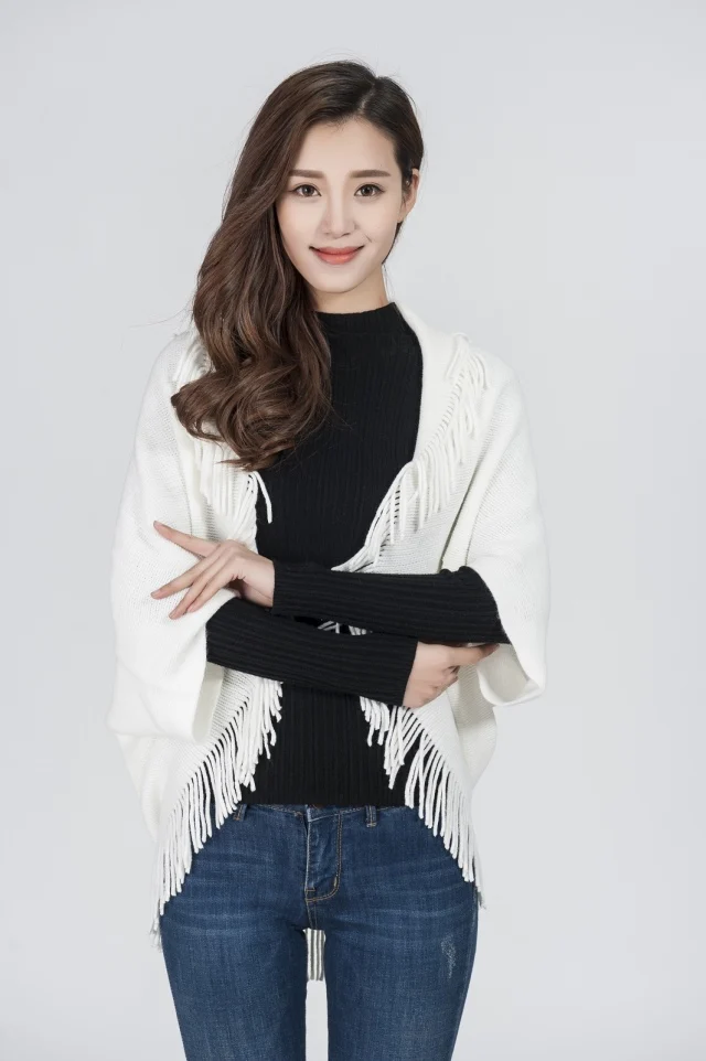 Visual Axles Women Short Shrug Tops Autumn Casual Fashion Sleeve Solid Stretchy Fabric Open Stitch Black Cardigans With Tassels
Visual Axles Women Short Shrug Tops Autumn Casual Fashion Sleeve Solid Stretchy Fabric Open Stitch Black Cardigans With Tassels