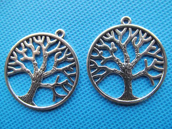 50pcs 33mmx36mm Antique Silver tone/Antique Bronze Hollow Filigree Lucky Wish Tree of Life Round Connector Pendant Charm/Finding
50pcs 33mmx36mm Antique Silver tone/Antique Bronze Hollow Filigree Lucky Wish Tree of Life Round Connector Pendant Charm/Finding