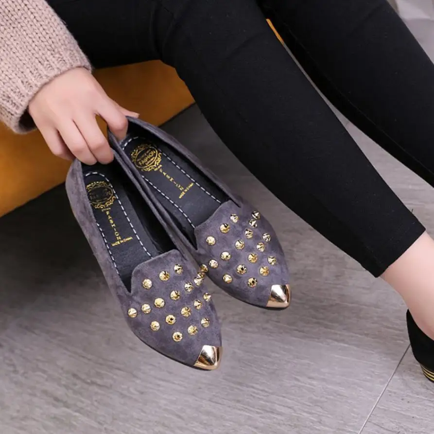 Women's Shoes Fashion Female Size 35-40 Footwear Pointed Toe Rivet Casual Ladies Shoes Low Heel Flat Shoes High Quality Shoes
Women's Shoes Fashion Female Size 35-40 Footwear Pointed Toe Rivet Casual Ladies Shoes Low Heel Flat Shoes High Quality Shoes
