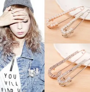 Korean version of the new imitation pearl jewelry imitation diamonds shine ultra long Brooch free shipping
Korean version of the new imitation pearl jewelry imitation diamonds shine ultra long Brooch free shipping