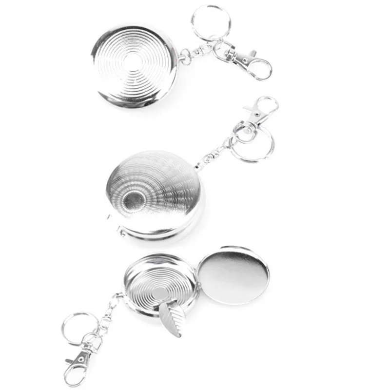 Mini Outdoors Round Cigarette Keychain Portable Ashtrays Stainless Steel Creative Pocket Smoke Ash Ashtray with Keychain Fashion