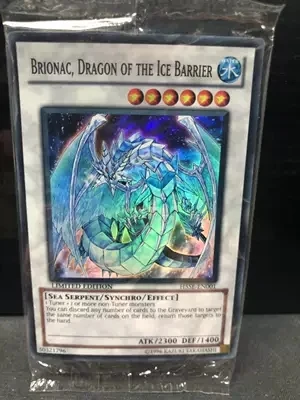 Yu Gi Oh game card our gold flash DT ice original dragon charm light gun dragon English Japanese card tray card collection
Yu Gi Oh game card our gold flash DT ice original dragon charm light gun dragon English Japanese card tray card collection