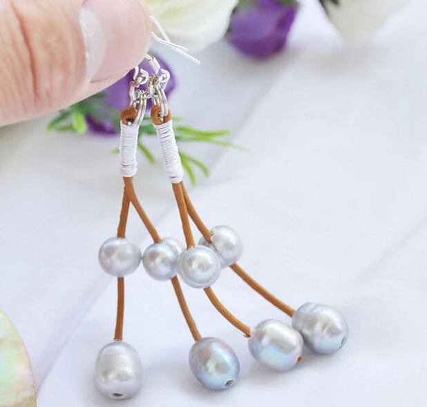 hot sell new - free shipping 00066 gray rice freshwater pearl coffee hide rope dangle EARRING
hot sell new - free shipping 00066 gray rice freshwater pearl coffee hide rope dangle EARRING