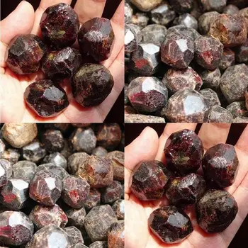 1pcs Irregular Natural Original Crystal Red Garnet Original Specimens Pretty Reiki Raw Mineral Rough Stone QDD9162
1pcs Irregular Natural Original Crystal Red Garnet Original Specimens Pretty Reiki Raw Mineral Rough Stone QDD9162