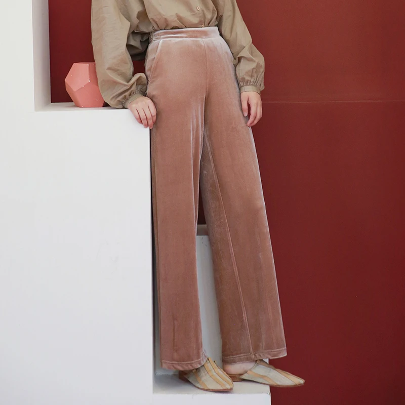 LYNETTE'S CHINOISERIE Spring Autumn Women High Waist Elegant Brief Loose Pants Velvet All-match Trousers
LYNETTE'S CHINOISERIE Spring Autumn Women High Waist Elegant Brief Loose Pants Velvet All-match Trousers