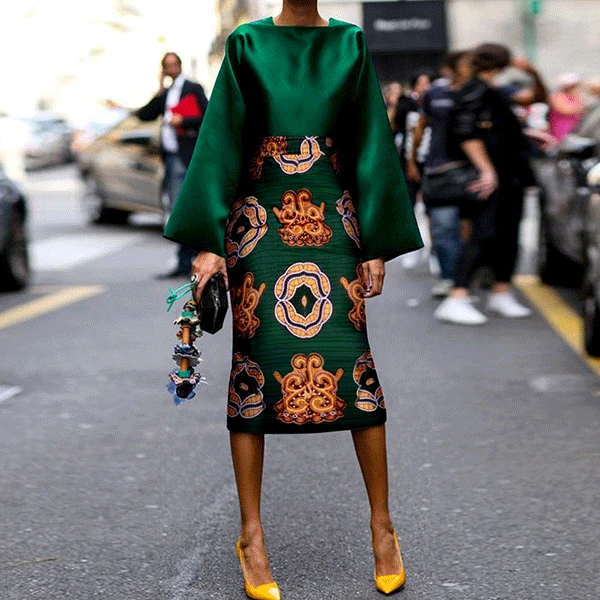 Casual Women Vintage Skirt Suits Print Mid Skirt Flare Sleeve Solid Dark Blue Women Top +Retor Print Skirt 2019Spring Fashion
Casual Women Vintage Skirt Suits Print Mid Skirt Flare Sleeve Solid Dark Blue Women Top +Retor Print Skirt 2019Spring Fashion