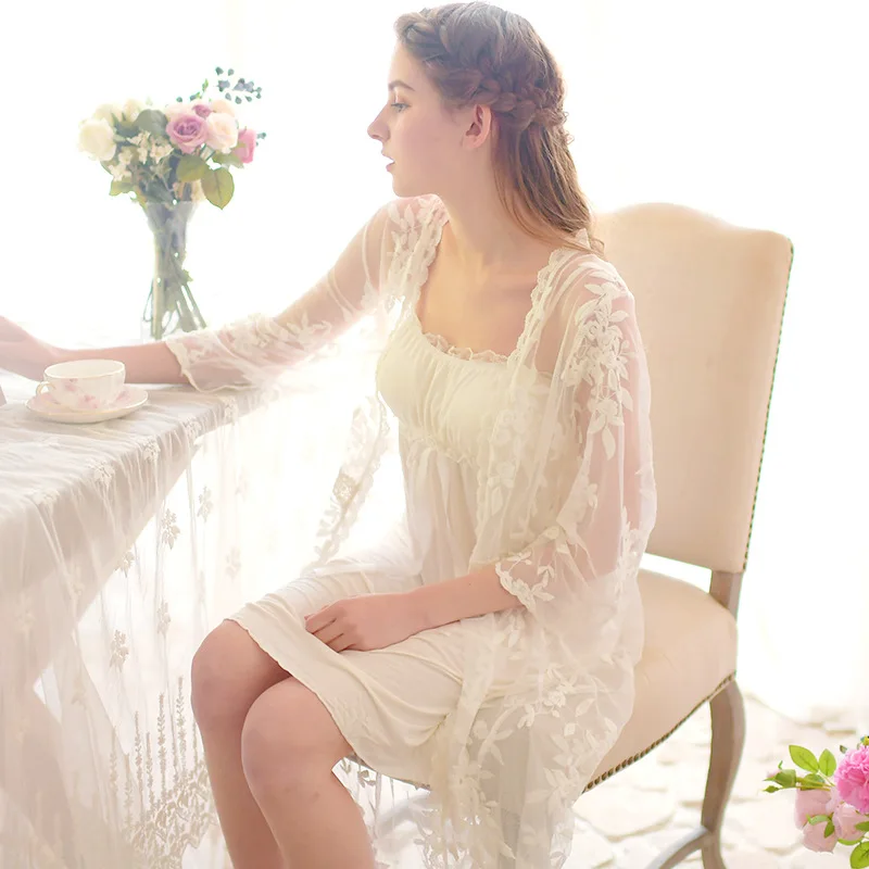 Summer Night Sexy Sleepwear Women Lace Robe Wedding Bride Long Sleeves Bathrobe Ladies Two Sets Dress Court Bridesmaid nightwear
Summer Night Sexy Sleepwear Women Lace Robe Wedding Bride Long Sleeves Bathrobe Ladies Two Sets Dress Court Bridesmaid nightwear