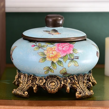 Ashtray European style living room With cover Household decoration Decoration Creative personality office CIGAR ASHTRAY
Ashtray European style living room With cover Household decoration Decoration Creative personality office CIGAR ASHTRAY