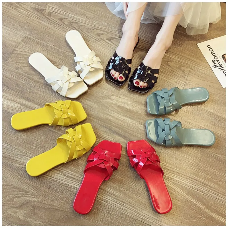 Luxury Brand New Summer Women Slippers Candy Color Beach Flip Flops Casual Women Outdoor Sandal Slip On Slides
Luxury Brand New Summer Women Slippers Candy Color Beach Flip Flops Casual Women Outdoor Sandal Slip On Slides