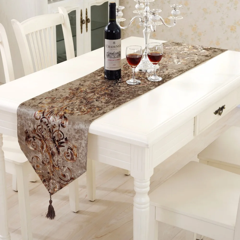 Classical Western Table Runner High Quality Flocking Bronzing Simulation Cloth Tassel Table Decoration For Wedding Decor Home
Classical Western Table Runner High Quality Flocking Bronzing Simulation Cloth Tassel Table Decoration For Wedding Decor Home