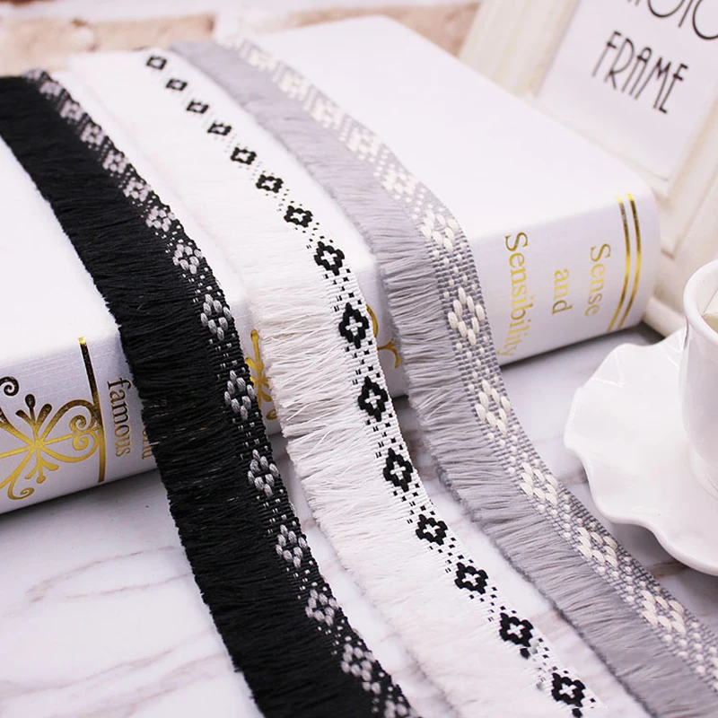 1yards/lot Tassel Fringe trim fabric tassels Fringe lace trimmings with tassels for curtains decoration DIY Sewing Accessories
1yards/lot Tassel Fringe trim fabric tassels Fringe lace trimmings with tassels for curtains decoration DIY Sewing Accessories