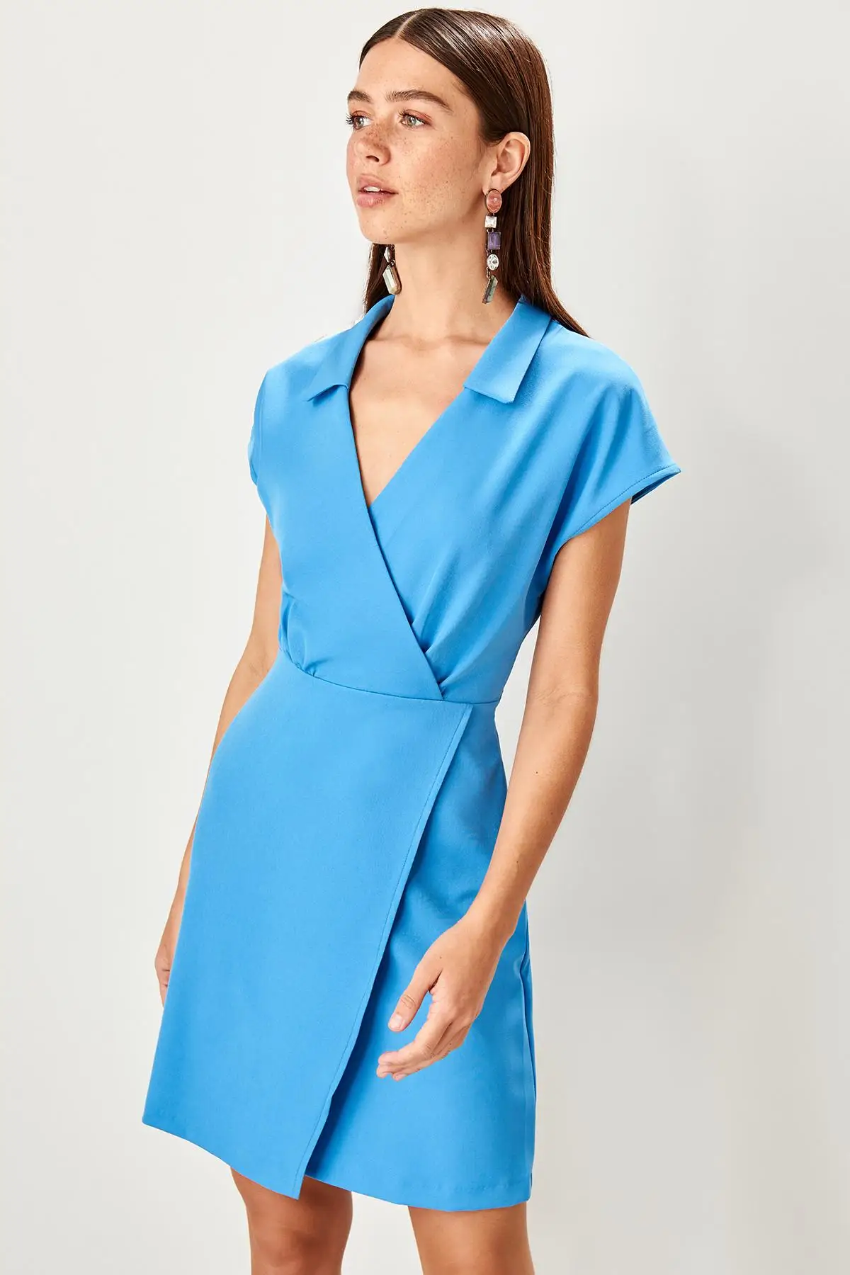 Trendyol Blue Double Breasted Collar Dress TWOSS19WX0120
Trendyol Blue Double Breasted Collar Dress TWOSS19WX0120