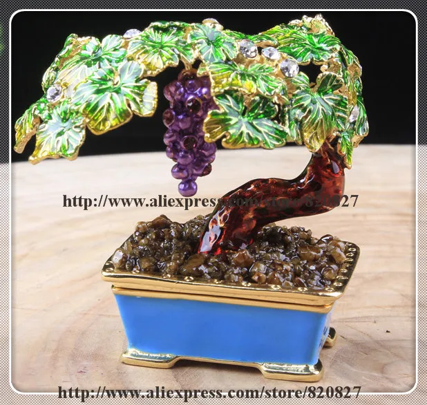 Bonsai Bordeaux Miniature Grape Vine Trinket Jewelry Keepsake Box Tree Handmade Jeweled Enameled Metal Trinket Box
Bonsai Bordeaux Miniature Grape Vine Trinket Jewelry Keepsake Box Tree Handmade Jeweled Enameled Metal Trinket Box