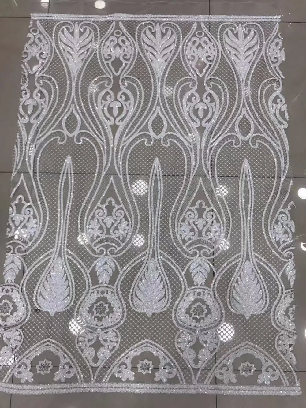 Ivory lace sequins lace black lace fabric handmade beaded lace fabric 5yard cutting dies christmas decorations for home SX999
Ivory lace sequins lace black lace fabric handmade beaded lace fabric 5yard cutting dies christmas decorations for home SX999