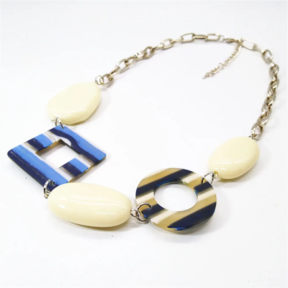 Blue red Geometric Girl Ethnic Big Ball Fashion Vintage Pendants Choker Necklace Women Sweater Chain Jewelry Wedding
Blue red Geometric Girl Ethnic Big Ball Fashion Vintage Pendants Choker Necklace Women Sweater Chain Jewelry Wedding