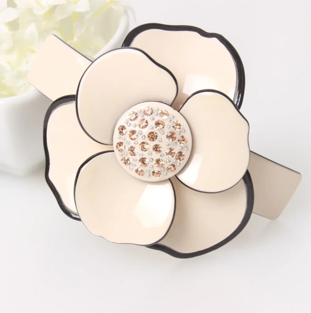 Buena High quality Classical camellia Accessories Acrylic Rhinestone Hair Barrette hair clips for women with flowers AS5077
Buena High quality Classical camellia Accessories Acrylic Rhinestone Hair Barrette hair clips for women with flowers AS5077