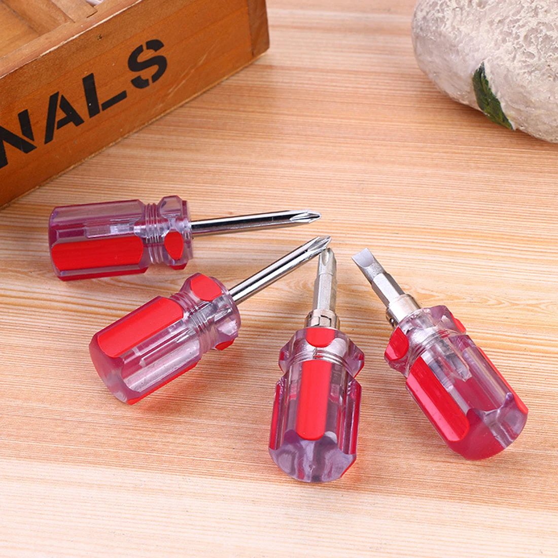 1pcs Mini Bidirectional Interchangeable Head Screwdriver Phillips & Flat Tip Screwdriver For DIY Repair Tools
1pcs Mini Bidirectional Interchangeable Head Screwdriver Phillips & Flat Tip Screwdriver For DIY Repair Tools