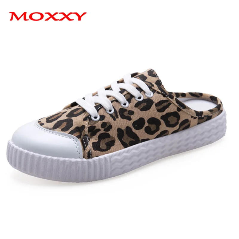 2019 New Designer Canvas Shoes Woman Leopard Sneakers Women Shoe Summer Flat Slip On Half Slippers Casual Shoes chaussures femme
2019 New Designer Canvas Shoes Woman Leopard Sneakers Women Shoe Summer Flat Slip On Half Slippers Casual Shoes chaussures femme
