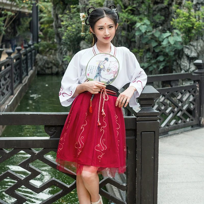 Chinese Anicent Han Dynasty Oriental Tradition Hanfu Stage Cosplay Costume Chinese Folk Dance Clothing Stage Dress Tang Uniform
Chinese Anicent Han Dynasty Oriental Tradition Hanfu Stage Cosplay Costume Chinese Folk Dance Clothing Stage Dress Tang Uniform