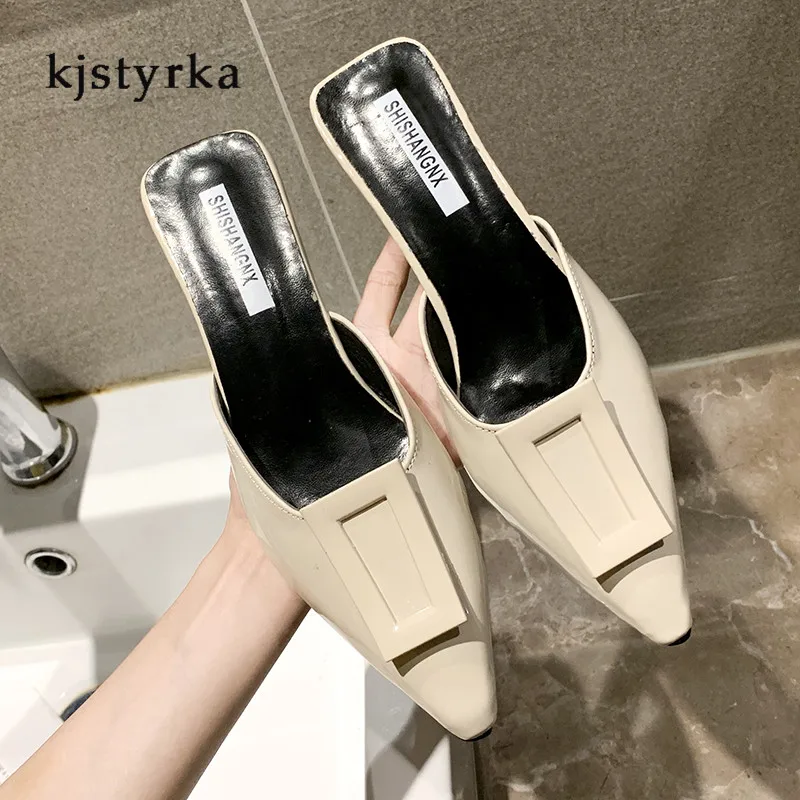 kjstyrka 2019 fashion casual pointed toe outdoor women slippers middle heels 4cm metal decoration Solid color ladies shoes
kjstyrka 2019 fashion casual pointed toe outdoor women slippers middle heels 4cm metal decoration Solid color ladies shoes